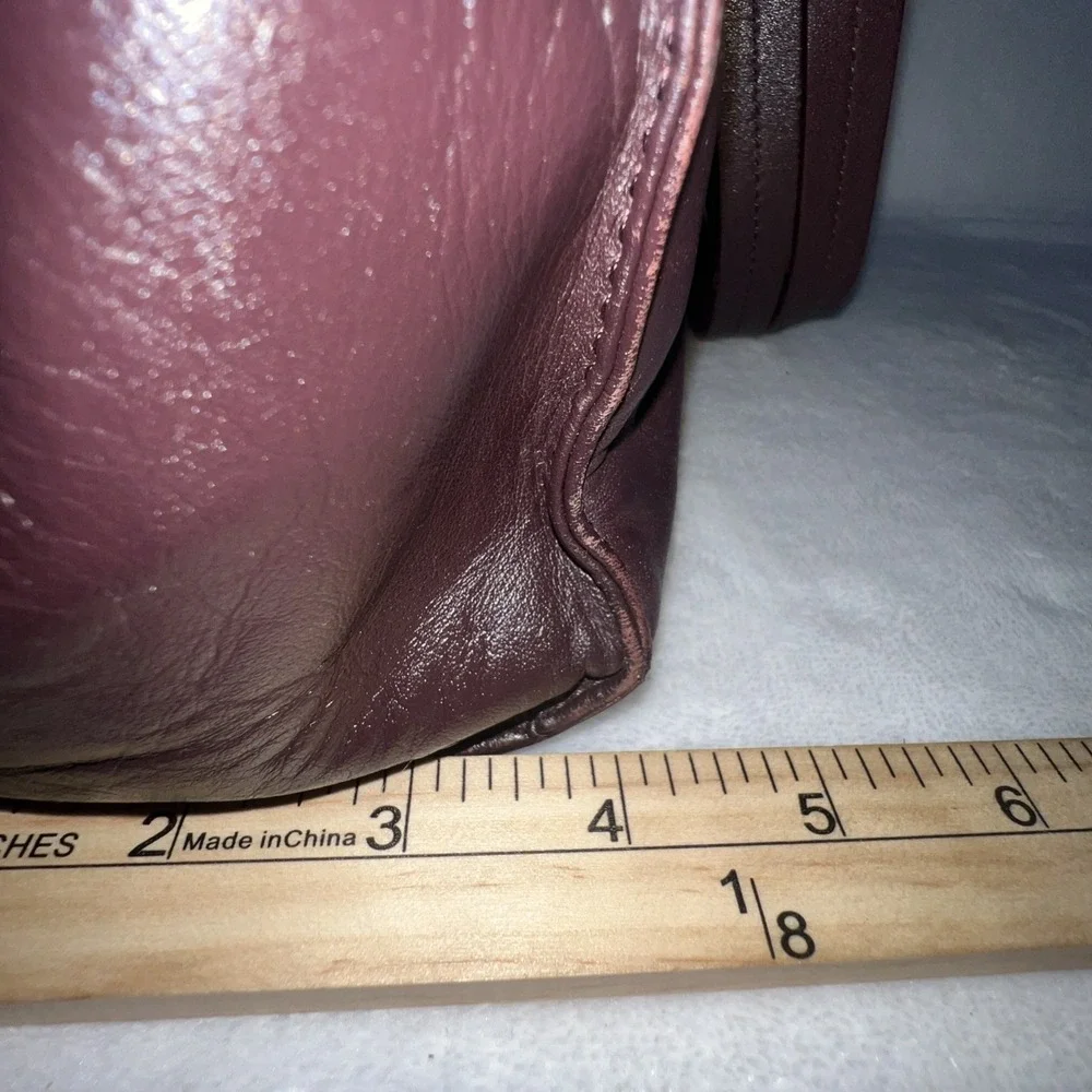 Aigner Shoulder Purse Burgundy Bag Handbag Classic Logo Charm Work‎